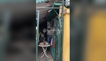 Bursa'da dileklerin adresi bu ev! Salonunda türbe var...