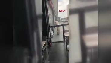 Dilencinin zahmetli mesaisi kameraya yakalandı! Üstünü değiştirip...