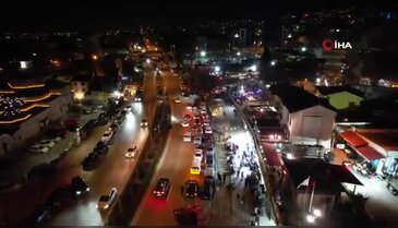 Bursa'da sahur kuyruğu kilometreyi aştı Tahanlı pide ve simit için izdiham