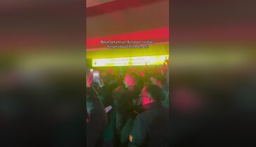 Bursasporlulara mekan fark etmiyor! Havaalanına akın ettiler