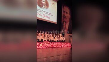 Bursa'da öğrencilerden İstiklal Marşı'na anlamlı vefa