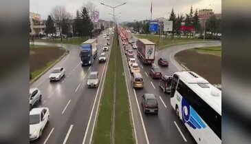 Bursa-Ankara kara yolunda bayram dönüşü yoğunluğu