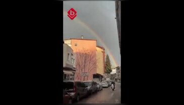 Bursa'da gökyüzü renklendi! Görenler telefonuna sarıldı...
