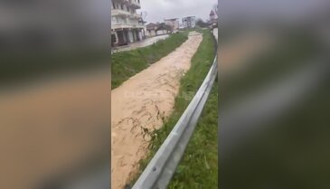 Bursa'da yağışlar dereleri coşturdu! Yaylacık Deresi yeniden akmaya başladı...