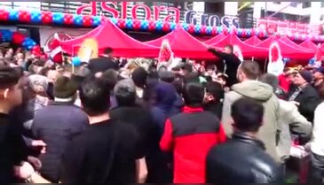 Ucuz televizyon için izdiham çıktı!