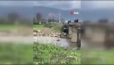 Bursa'da köprüde korkunç kaza! Araç dereye uçtu...