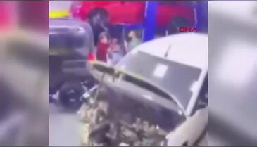 Bursa'da usta dayağı kamerada!