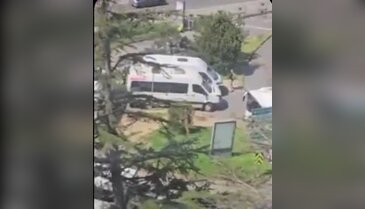 İsrail konsolosluğu önündeki çatışmada dikkat çeken an! Kahraman polisimiz böyle avladı