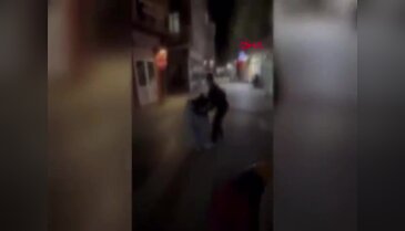 Bursa'da genç kızlar birbirine girdi!