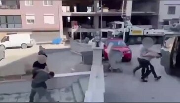 2-Bursa merkezli dev operasyon! Birçok suçtan aranan 15 firari yakalandı..