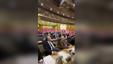 Bursa Büyükşehir meclisinde pankartlı eylem!