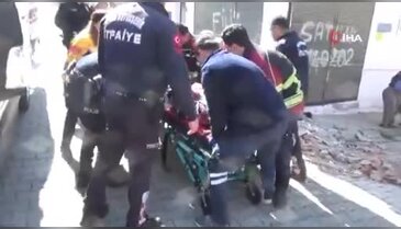Aydın'da balkon çöktü: 2 yaralı