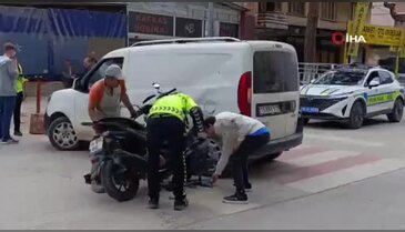 Bursa'da feci kaza! Yola aniden çıkan araç...