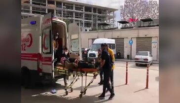 Bursa'da ticari araç motosiklete çarptı! Ağır yaralı var...