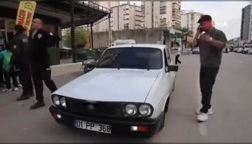 Bu adam ceza yemeyi seviyor! "Taksitle ödüyorum, bu bir zevk"