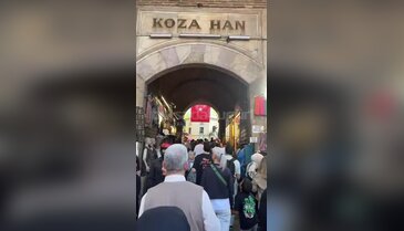 Bursa'da hafta sonu yoğunluğu Kozahan'da zirve yaptı! Oturacak yer bulamadılar...