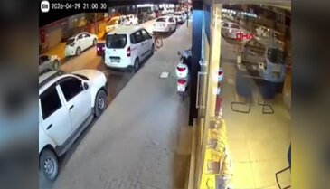 Bursa'da direksiyon başında kalbi durdu, karşıdan gelen araca çarptı! Durumu kritik...