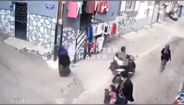 Sokakta dehşet anları! Küçük çocuk yaşam savaşı veriyor