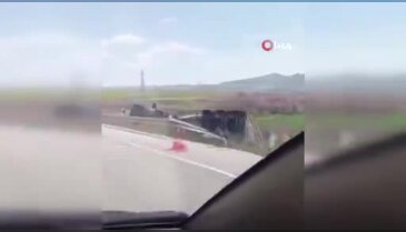 Tır şarampole devrildi! Yaralının durumu ağır