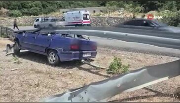 Akılalmaz kazada bu arabadan sağ çıktı!