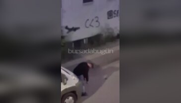 Bursa'da tepki çeken görüntü! Sokak ortasında kameraya yansıdı...