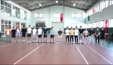 Osmangazi Belediyesi 19 Mayıs coşkusunu tenis kortlarına taşıdı