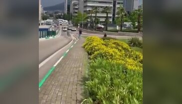 Bursa'da korkunç kaza! Kamyonet köprüden aşağı uçtu