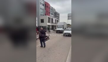 Bursa'da trafik kazası! Motor sürücüsü yaralandı...