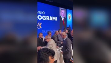 AK Parti Bursa teşkilatı bayramlaşma programında buluştu!