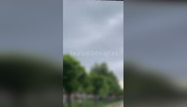 Bursa'da panik anları: Vatandaş sokak ortasında kendinden geçti