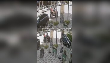 Bursa'da korkunç ATV kazası! Hepsi yola savruldu, o anlar kameraya yansıdı