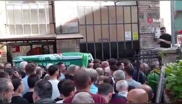 Bursaspor tribünlerinin acı kaybı: Ertuğ Toker son yolculuğuna uğurlandı