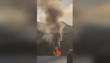 Bursa'da seyir halindeki araç alevlere teslim oldu!