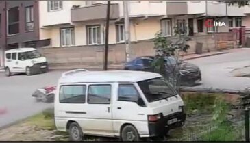 Bursa'da feci çarpışma! Kaza anı kamerada...