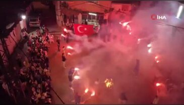 Yunan askerine geçit vermeyen dedelerini andılar