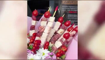Kız istemeye kebap buketiyle gitti