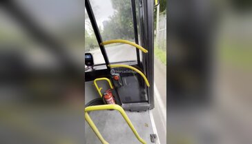 Bursa'da tepkiye neden olan görüntü! Otobüs trafikte böyle ilerledi