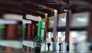Bursa'da alışveriş merkezinde panik anları! Ortalık göle döndü...