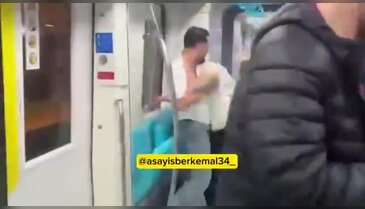Toplu taşımada şiddet bitmiyor! Marmaray vagonu boks ringine döndü...