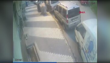 Çocuk hırsızlar çaldıkları minibüsle İstanbul turu yaptı! Polis havadan takiple yakaladı...