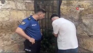 Bursa Tophane Surları'nda korku dolu anlar: Genç intihara kalkıştı...