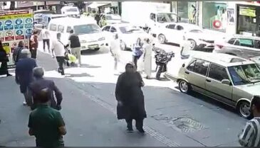 Kaza sonrası sinirler gerildi! Kadın sürücüyü kırılan dikiz aynasıyla darp etti...