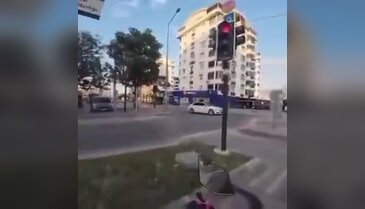 Bursa'da trafikte akılalmaz hareketler! Kimse ne yaptığını anlayamadı