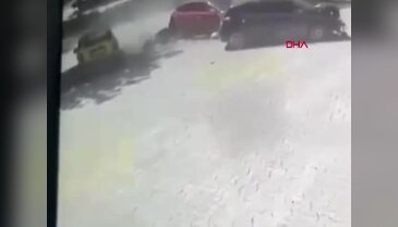 Kaldırımda yürürken taksi çarptı! Anne ve kızı kazada can verdi...