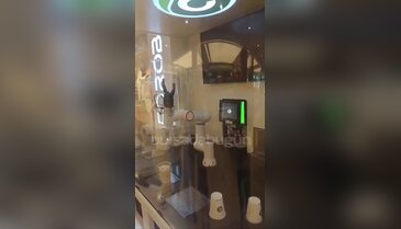 Kahvede yeni çağ: Bursa'da yapay zeka destekli robot barista hizmete başladı