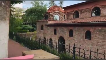 Bursa'da yüzyıllara meydan okuyan cami!