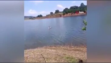 Bursa'da otomobil baraja uçtu! Sürücü son anda kendini dışarı attı