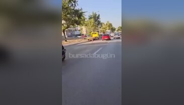 Bursa'da feci kaza! Otomobil tıra arkadan çarptı