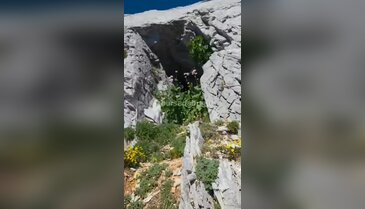 Uludağ'ın en ürkütücü noktasına girdi! İçeride karşılaştıkları şaşırttı