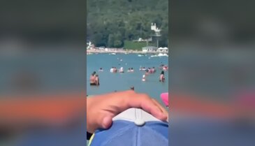 Plaj alevler içinde kaldı! Çok sayıda ölü ve yaralı var...